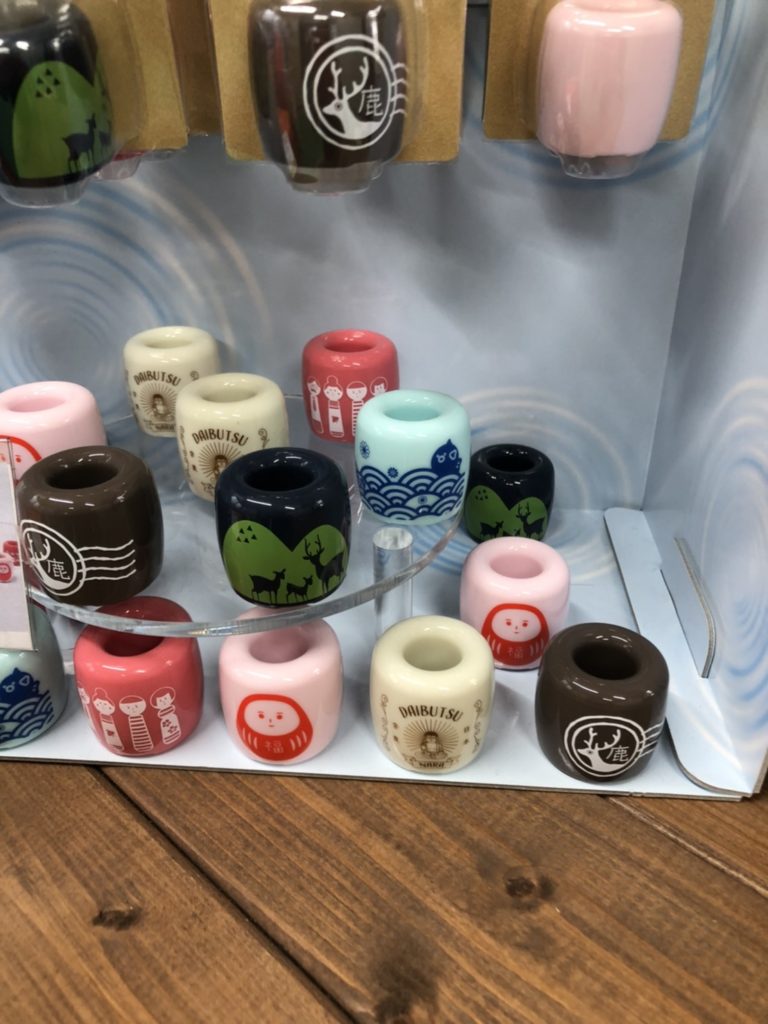 カラー:白(クリーム)、紺、水色、茶色、サーモンピンク、桜色